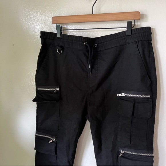 Hot Topic | Black Zipper Cargo Jogger Pants - Picture 3 of 6